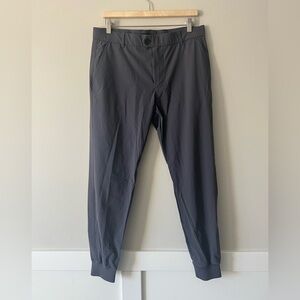 Greyson Grey Performance Jogger Golf Pants Size 34 Athletic Stretch Tapered
